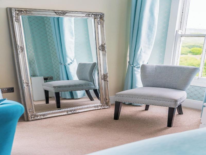 Highcliffe Hotel image