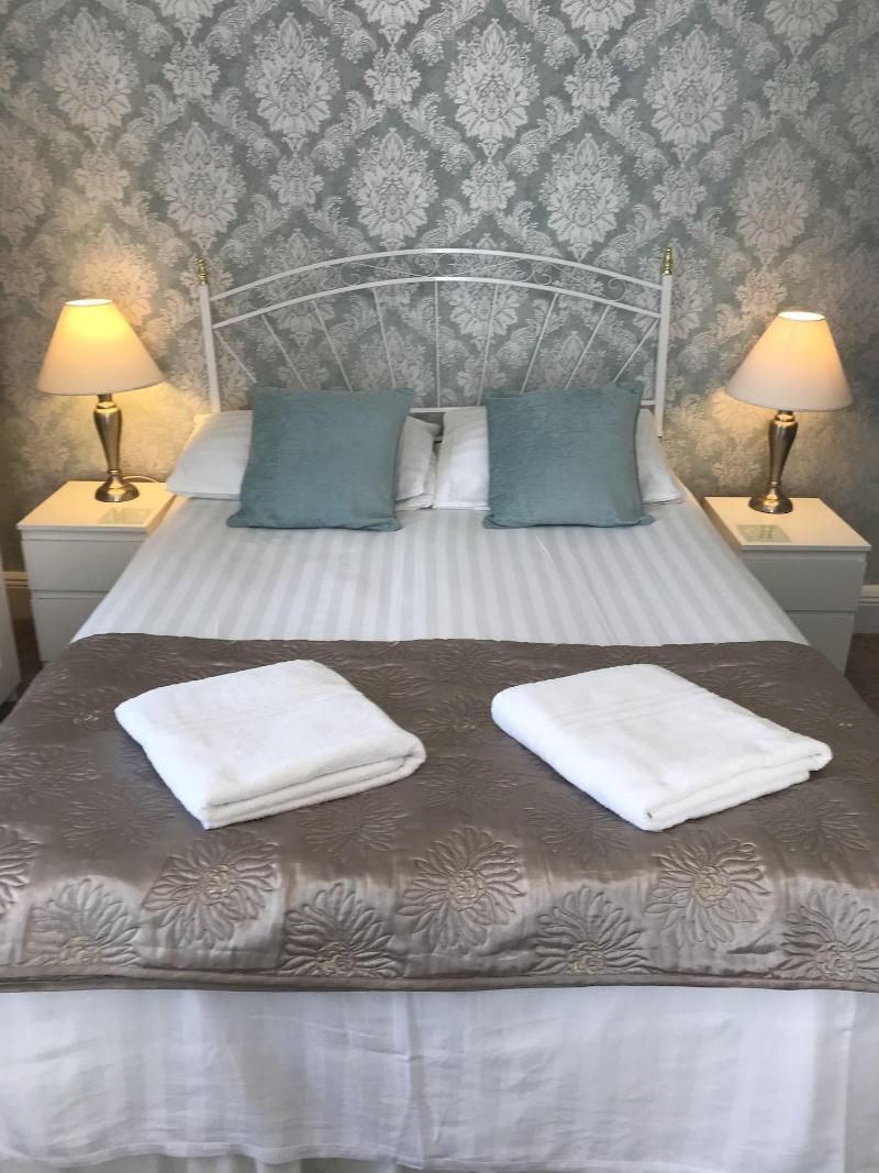 Highcliffe Hotel image