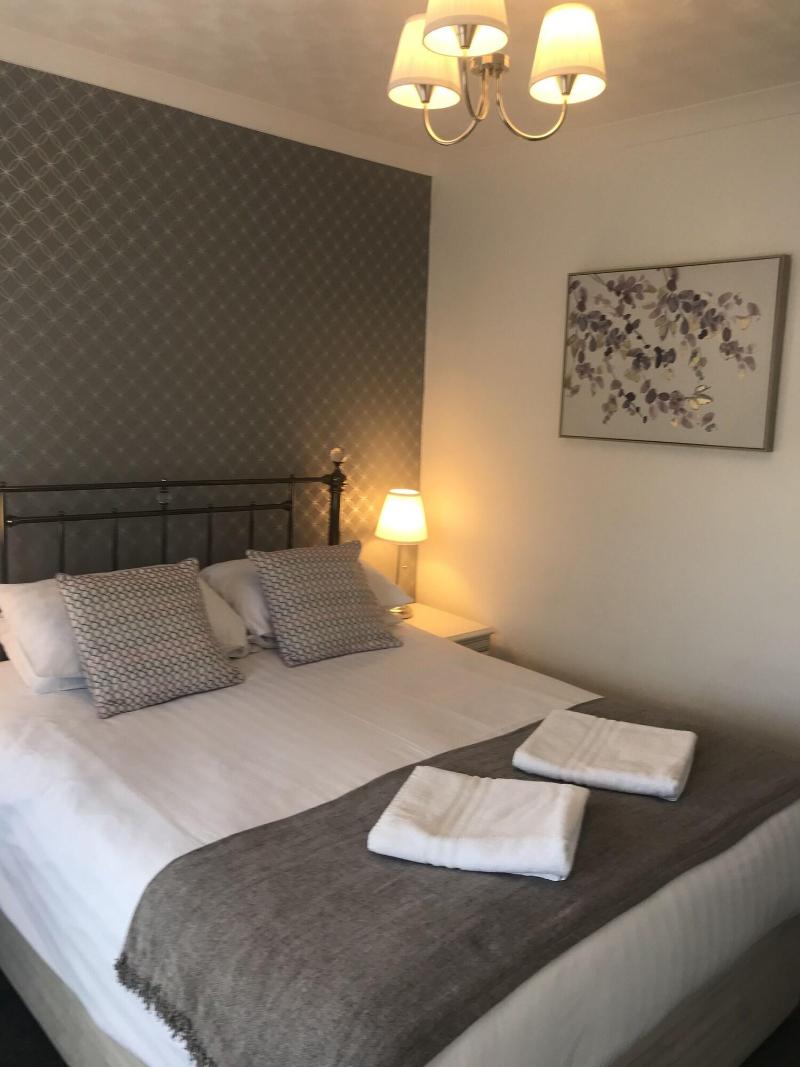 Highcliffe Hotel image