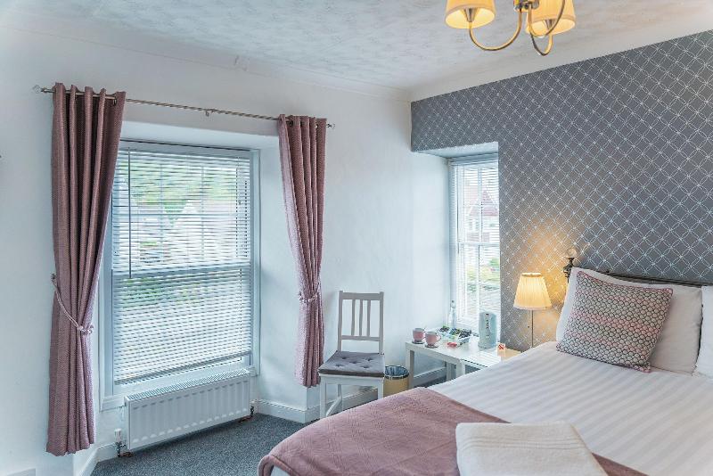 Highcliffe Hotel image