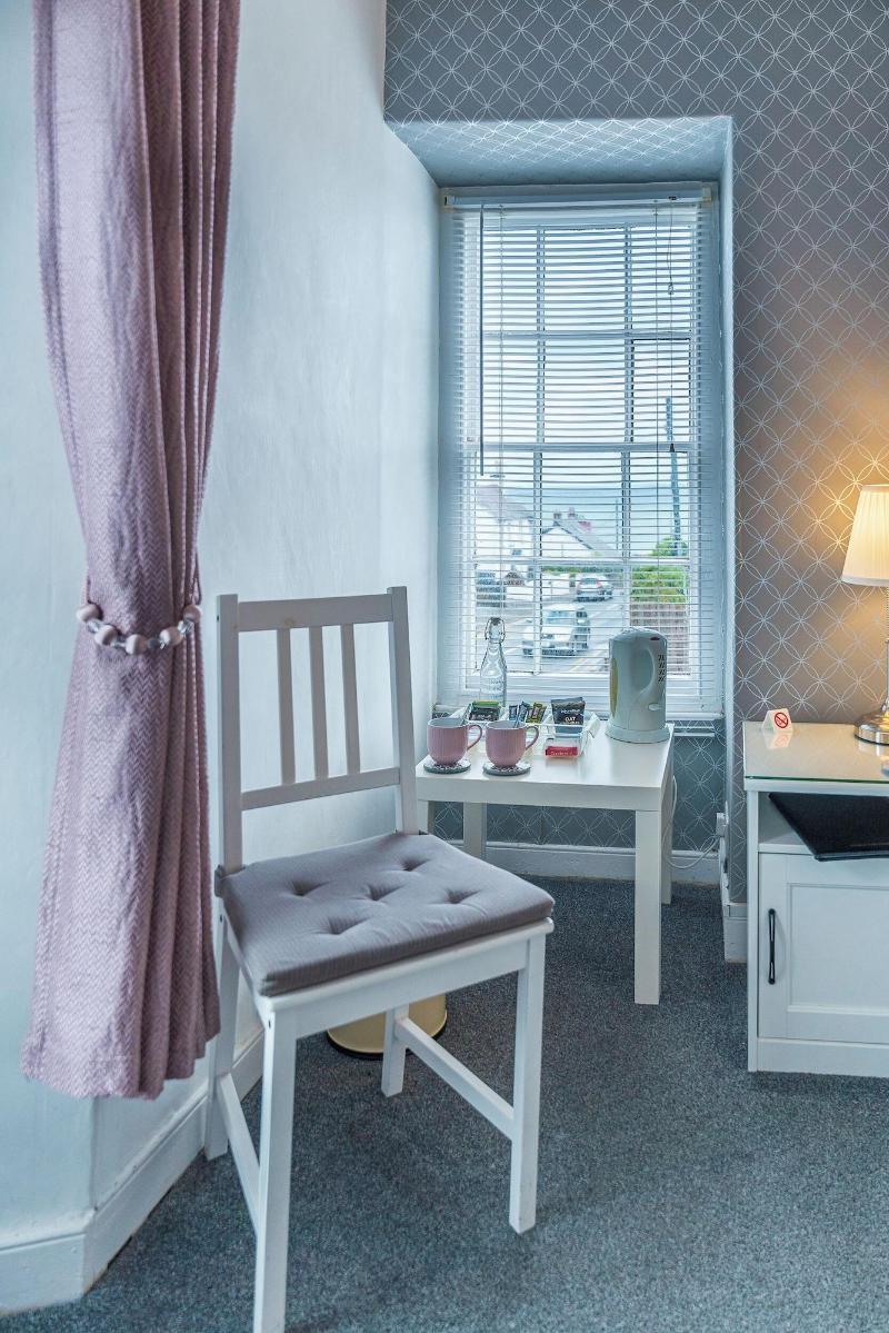 Highcliffe Hotel image
