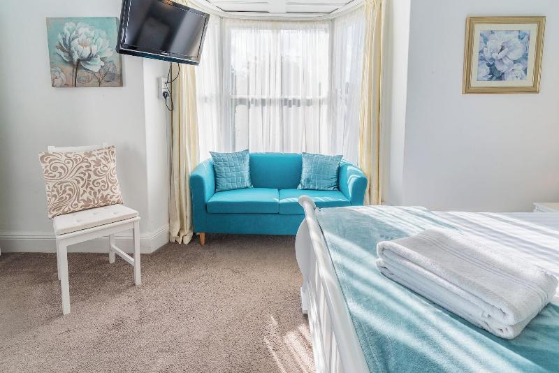 Highcliffe Hotel image