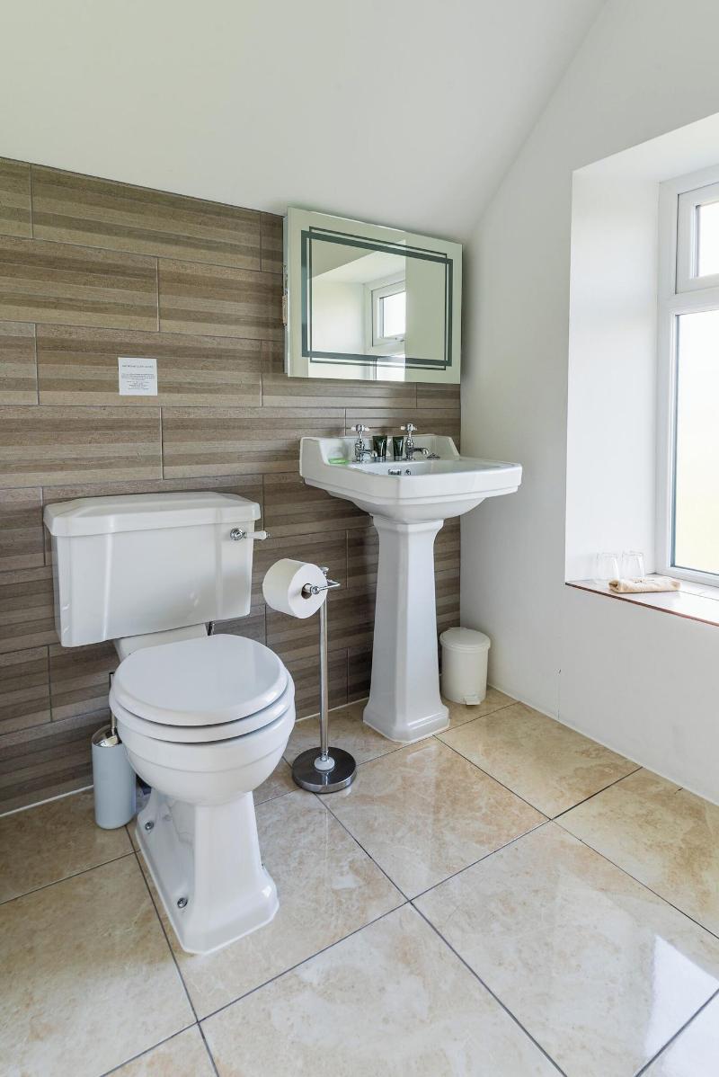 Highcliffe Hotel image