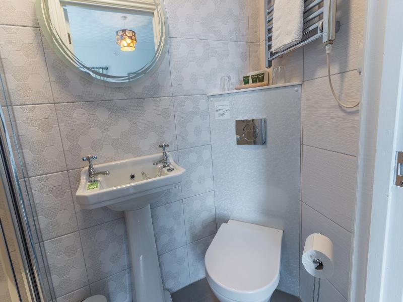 Highcliffe Hotel image