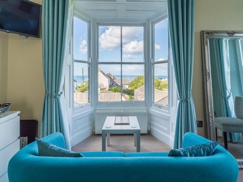 Highcliffe Hotel image