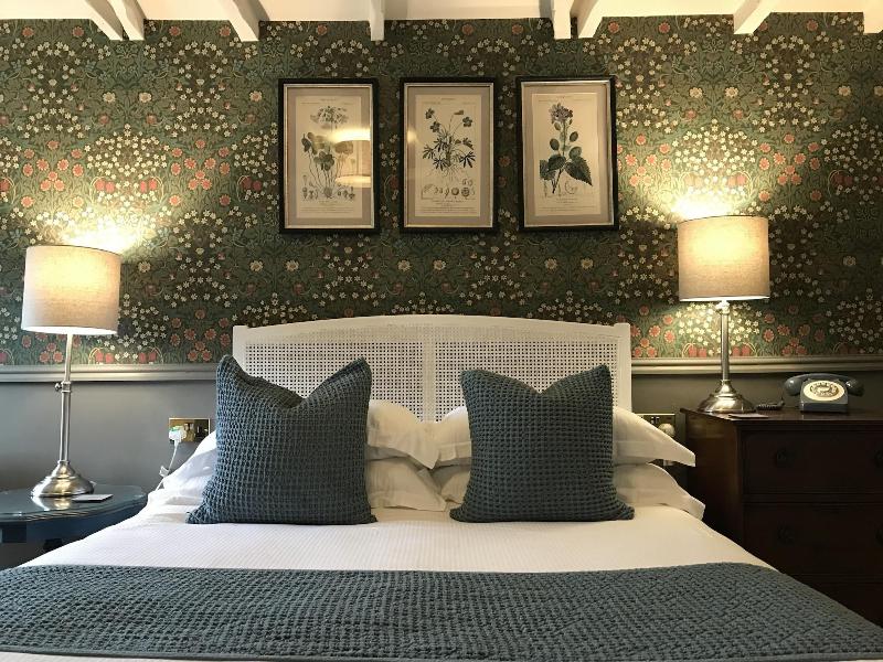 Bridge House Hotel image