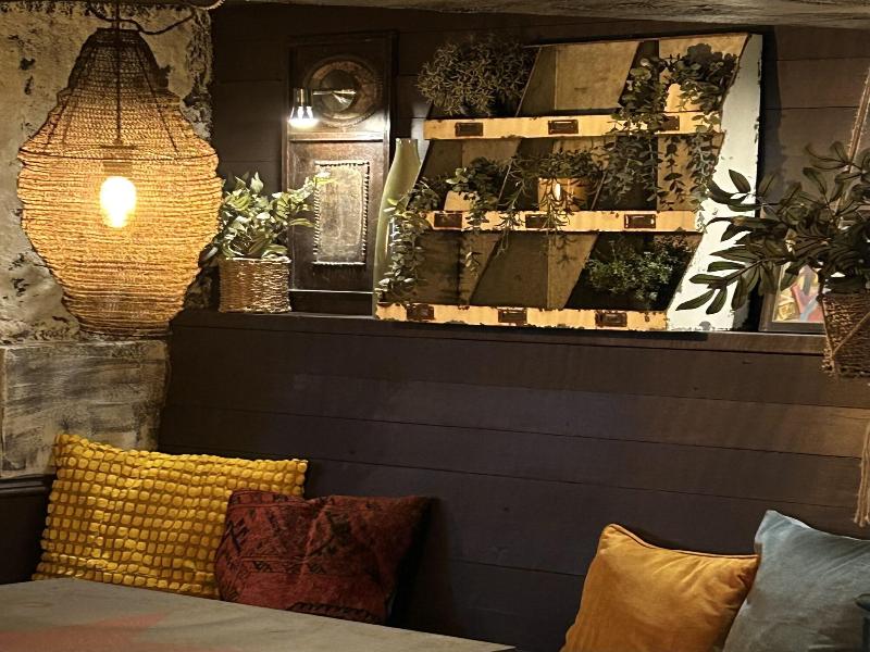 Bridge House Hotel image