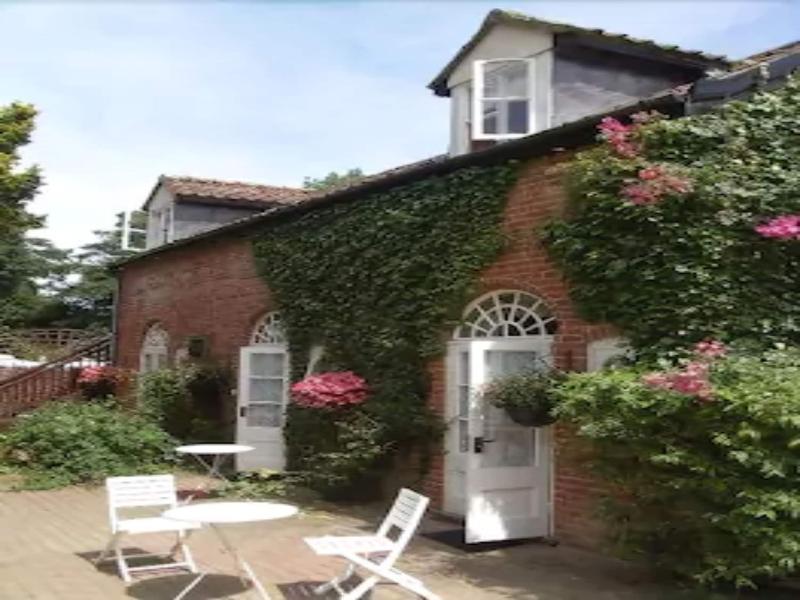 Ravenwood Hall Hotel image