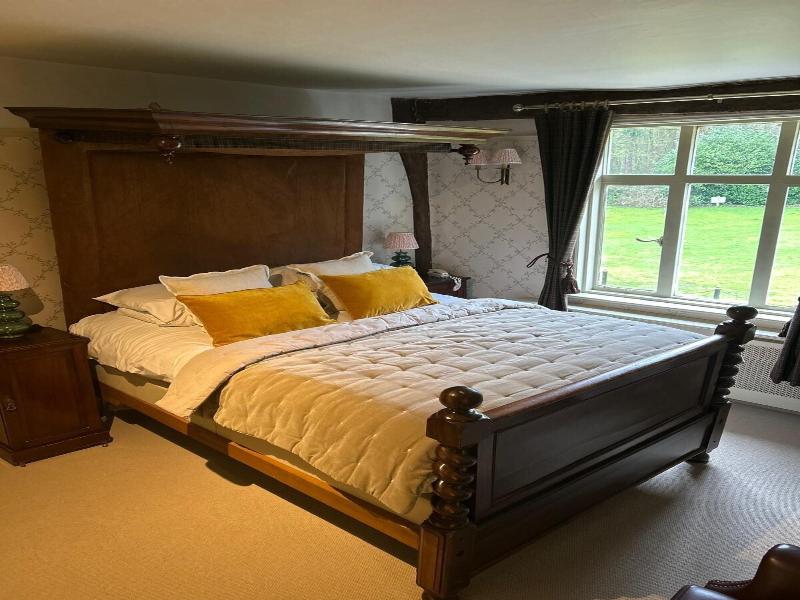 Ravenwood Hall Hotel image