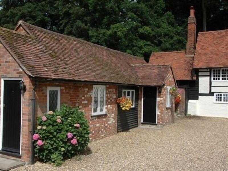 The Brocket Arms image