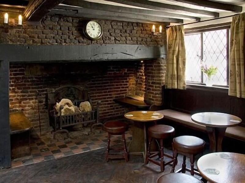 The Brocket Arms image