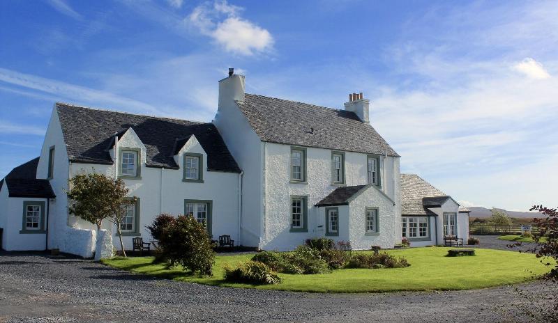 Glenegedale House image