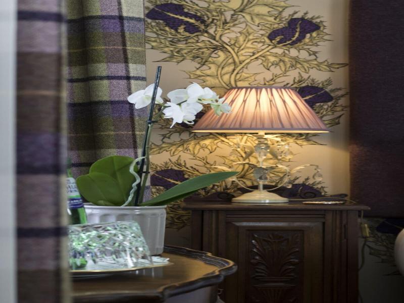 Glenegedale House image