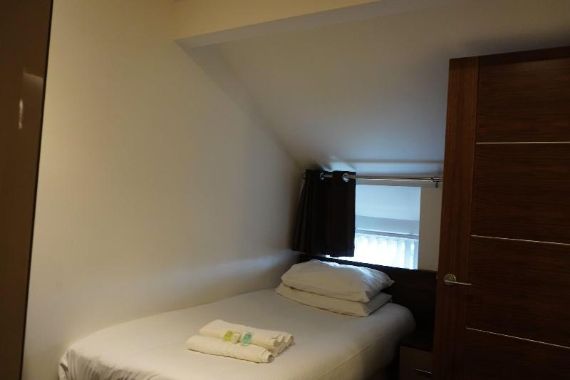 Marlborough Hotel image