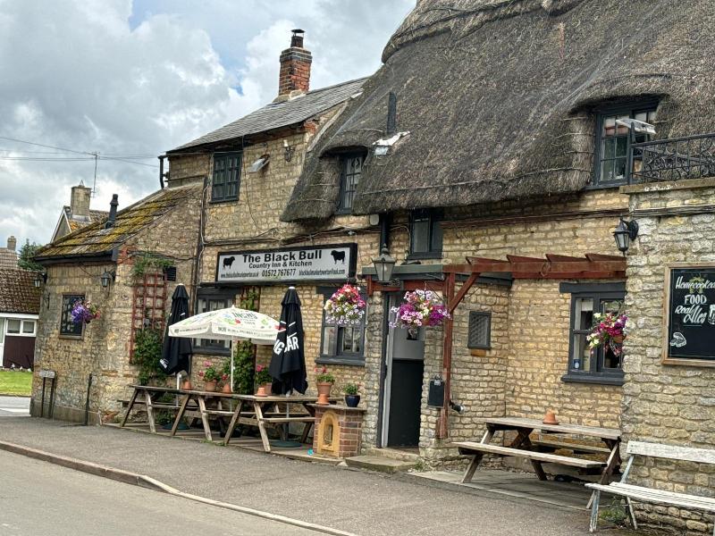 The Black Bull image