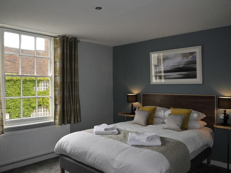 The Coach Hotel image