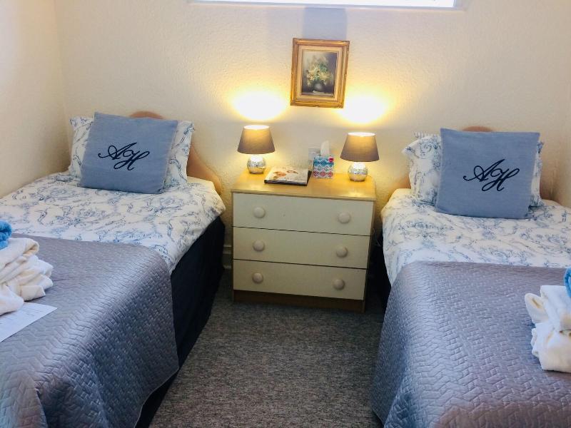 Arden House image
