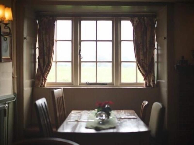 The Rose And Crown Inn Trent