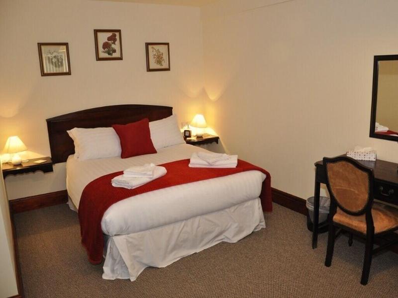 The Black Horse Inn image
