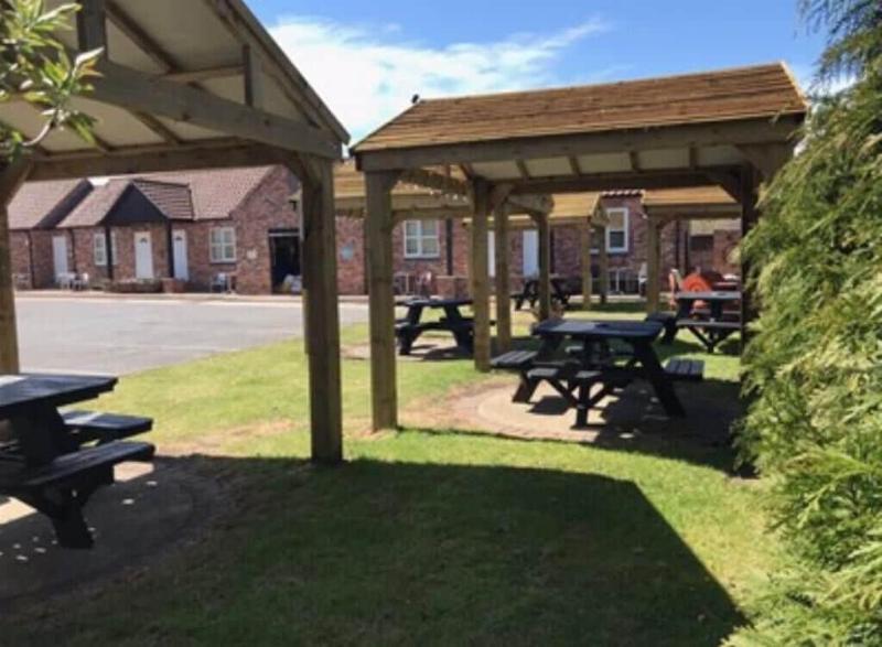 The Black Horse Inn image