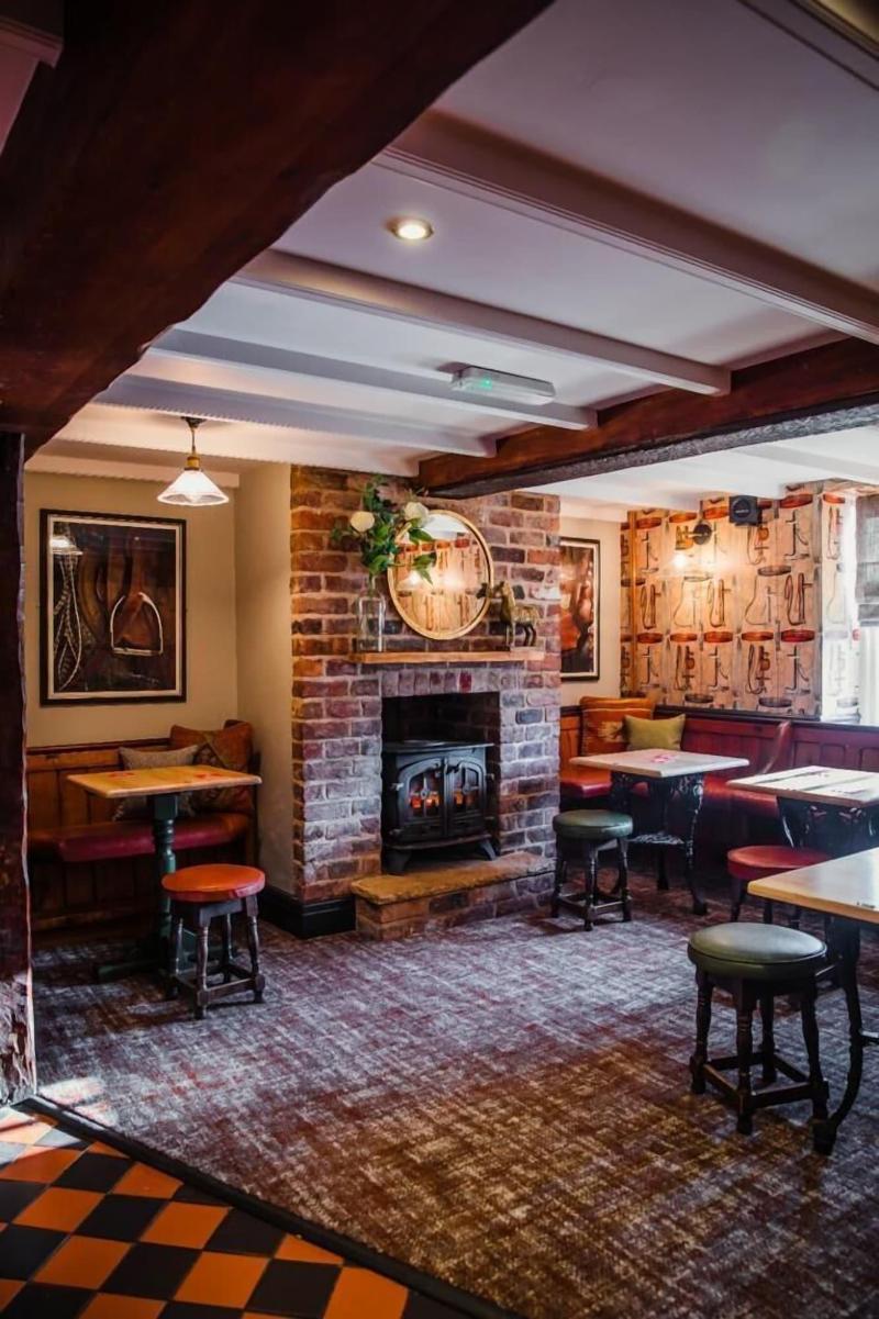 The Black Horse Inn image