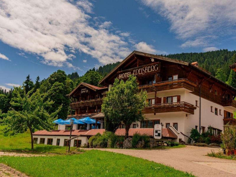 Berg- und Aktivhotel Edelsberg — general view