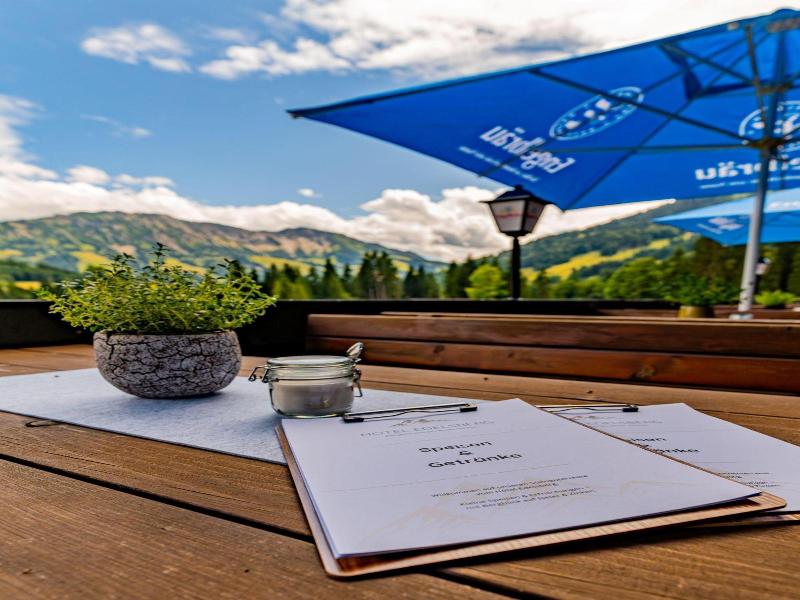Berg- und Aktivhotel Edelsberg image