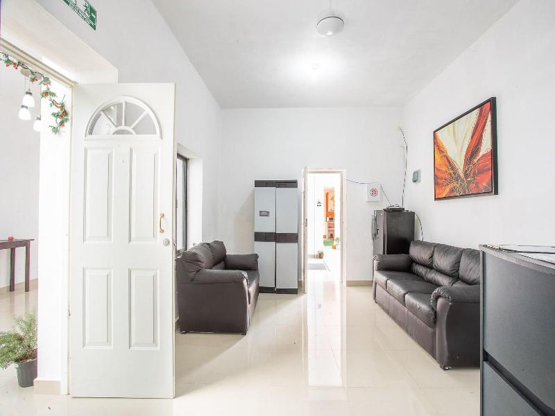 Oyo Hotel Casa Ariana image