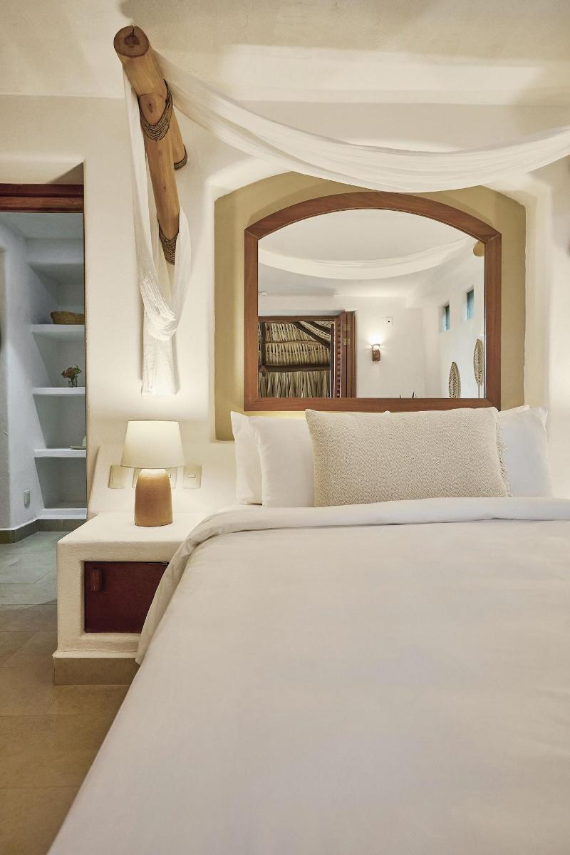 La Villa Luz Adults Only image
