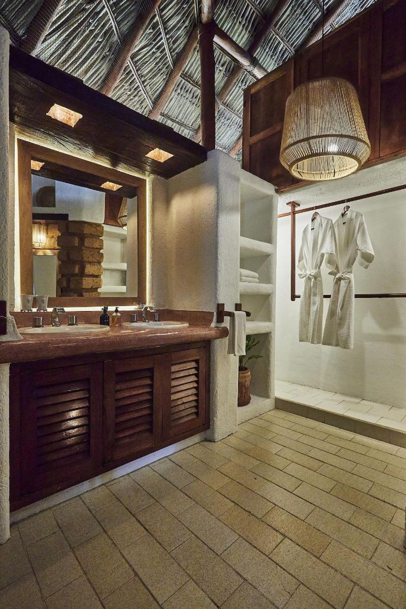 La Villa Luz Adults Only image