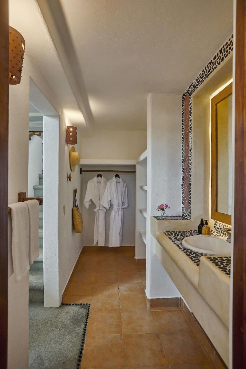La Villa Luz Adults Only image