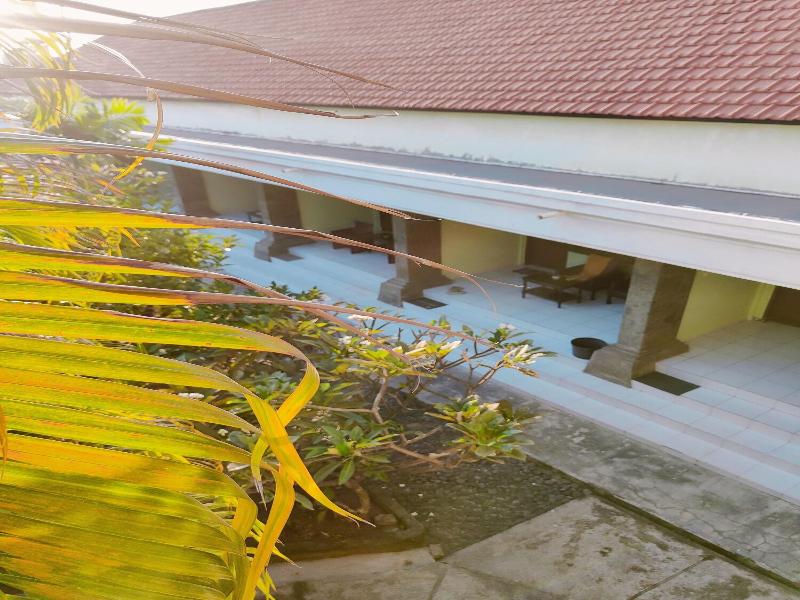 Berlian Beach Inn Kuta image