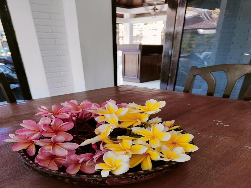 Berlian Beach Inn Kuta image