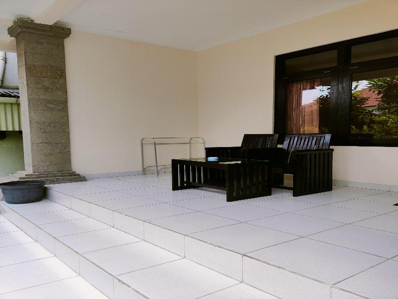 Berlian Beach Inn Kuta image