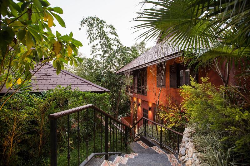 Tree Tara Resort image