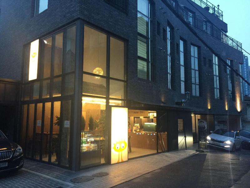Myeongdong Artmonstay Guesthouse image