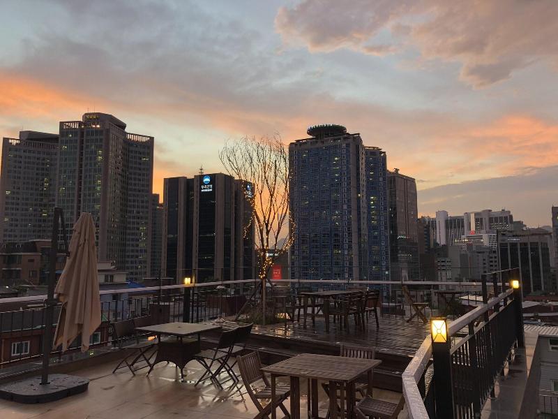 Myeongdong Artmonstay Guesthouse image