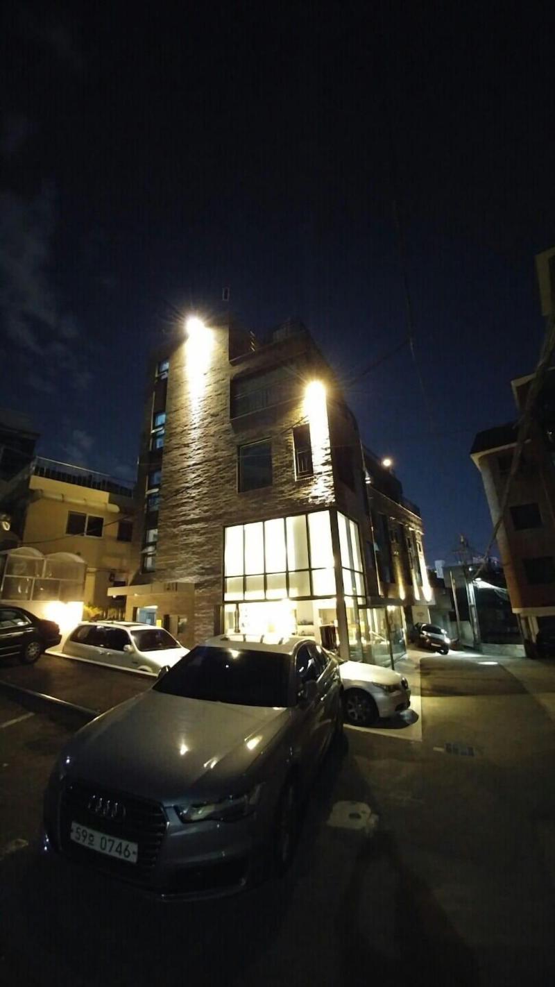 Myeongdong Artmonstay Guesthouse image