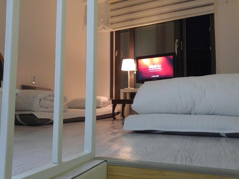 Myeongdong Artmonstay Guesthouse image