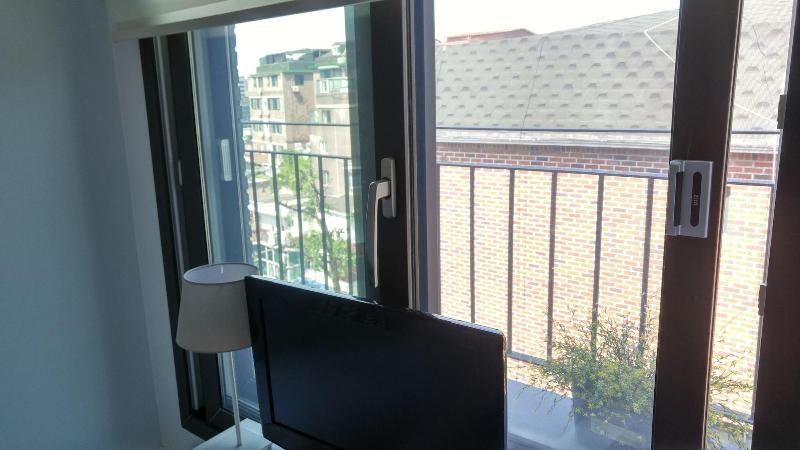 Myeongdong Artmonstay Guesthouse image