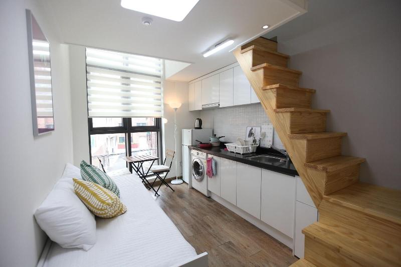 Myeongdong Artmonstay Guesthouse image