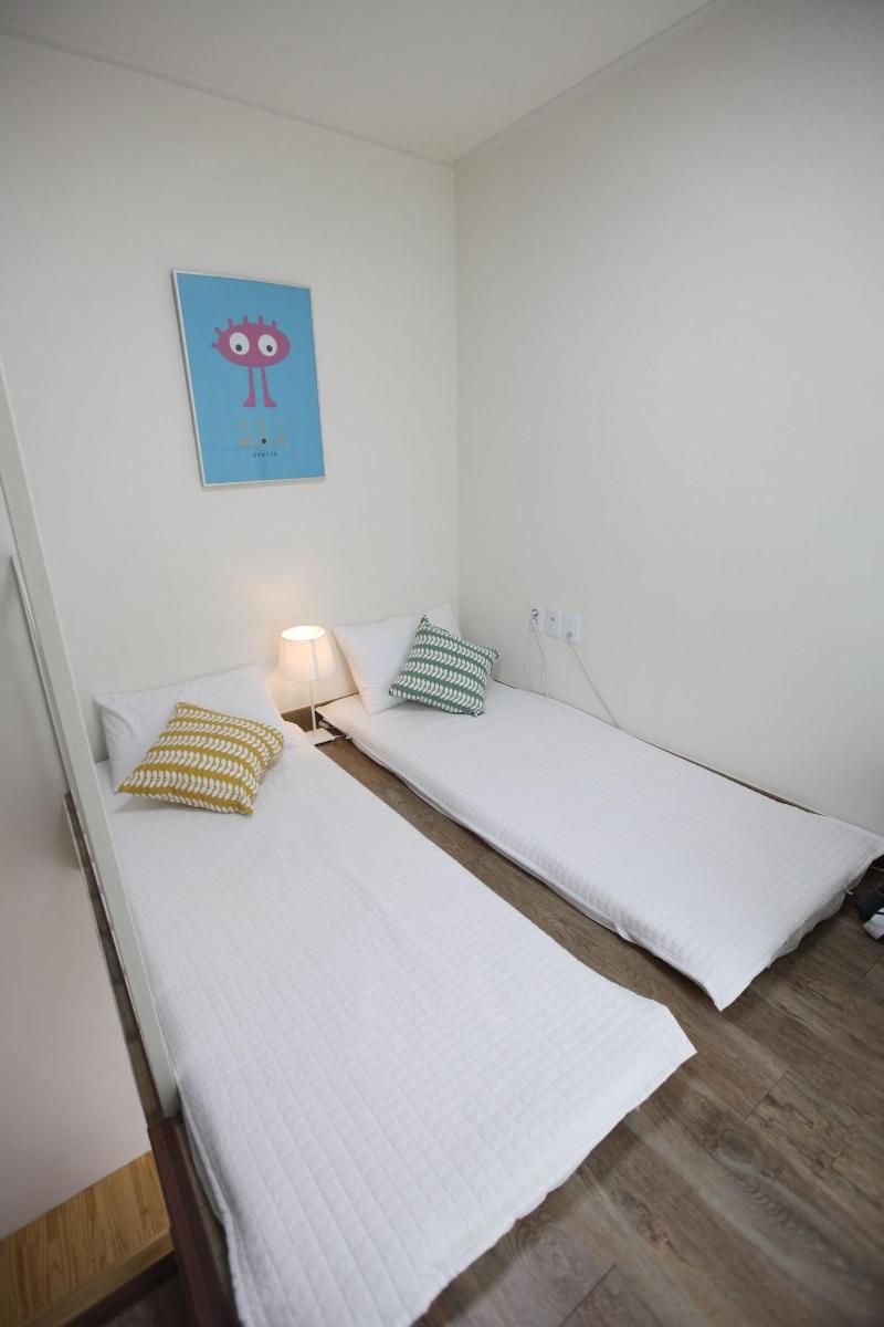 Myeongdong Artmonstay Guesthouse image