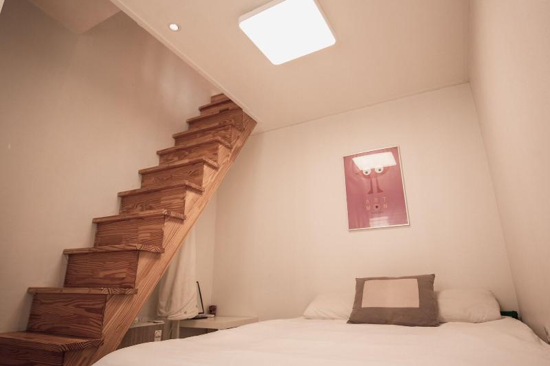 Myeongdong Artmonstay Guesthouse image