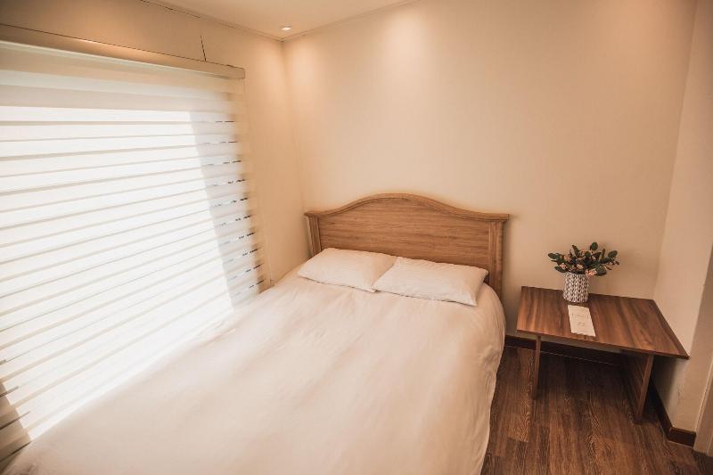 Myeongdong Artmonstay Guesthouse image