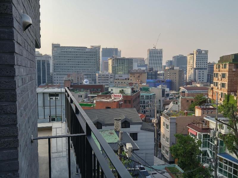 Myeongdong Artmonstay Guesthouse image