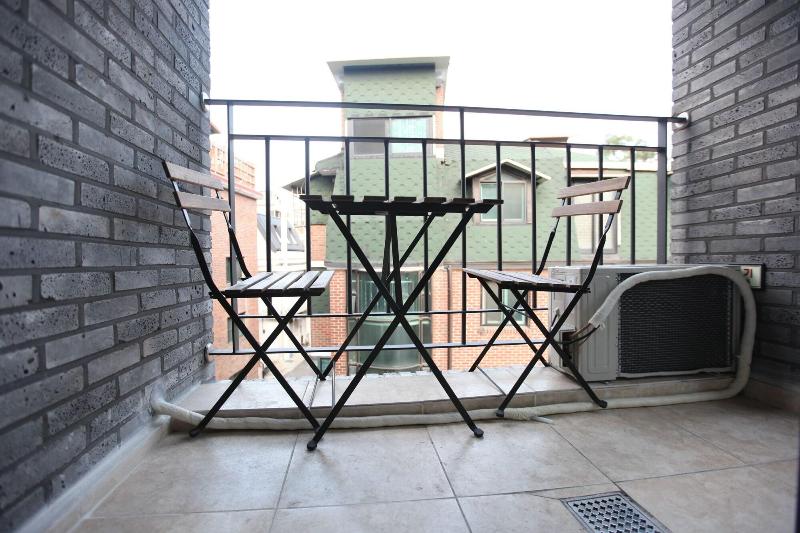 Myeongdong Artmonstay Guesthouse image