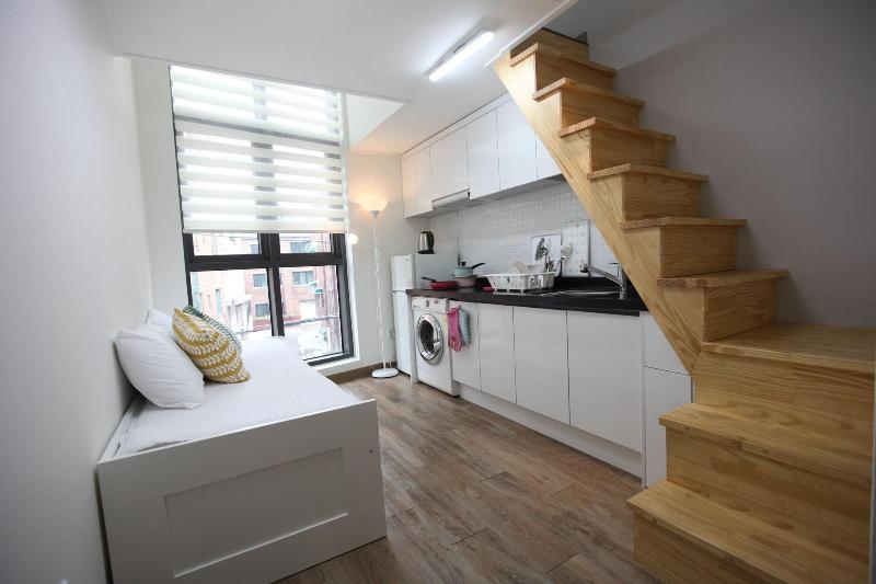 Myeongdong Artmonstay Guesthouse image