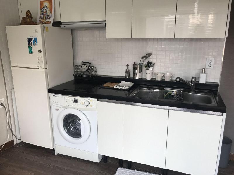 Myeongdong Artmonstay Guesthouse image