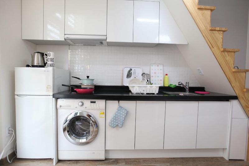 Myeongdong Artmonstay Guesthouse image
