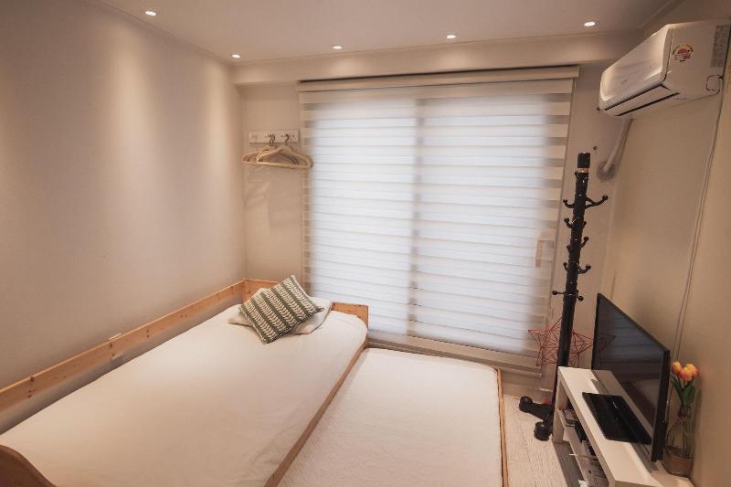 Myeongdong Artmonstay Guesthouse image